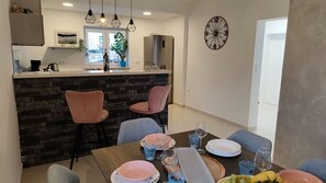 Dining - Villa Gajana 2 by Villas Guide (Gajana)