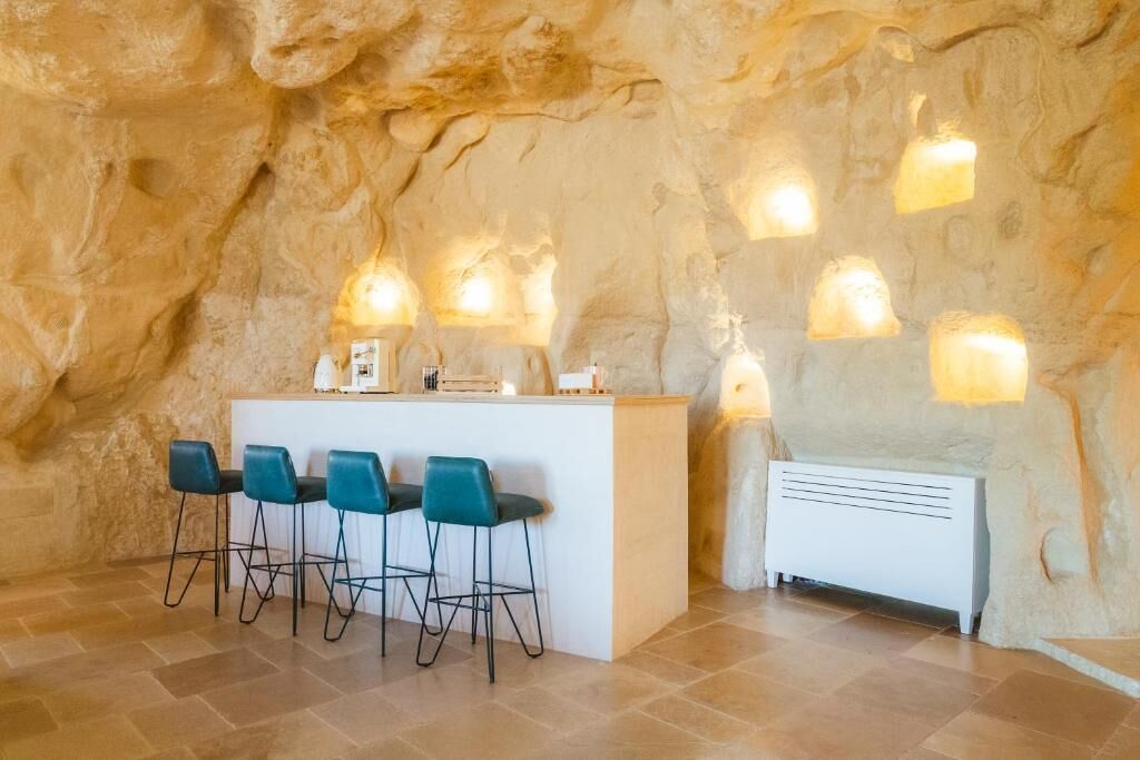 Luxury-Suite, Stadtblick | Minibar, Zimmersafe, Verdunkelungsvorhänge, schallisolierte Zimmer