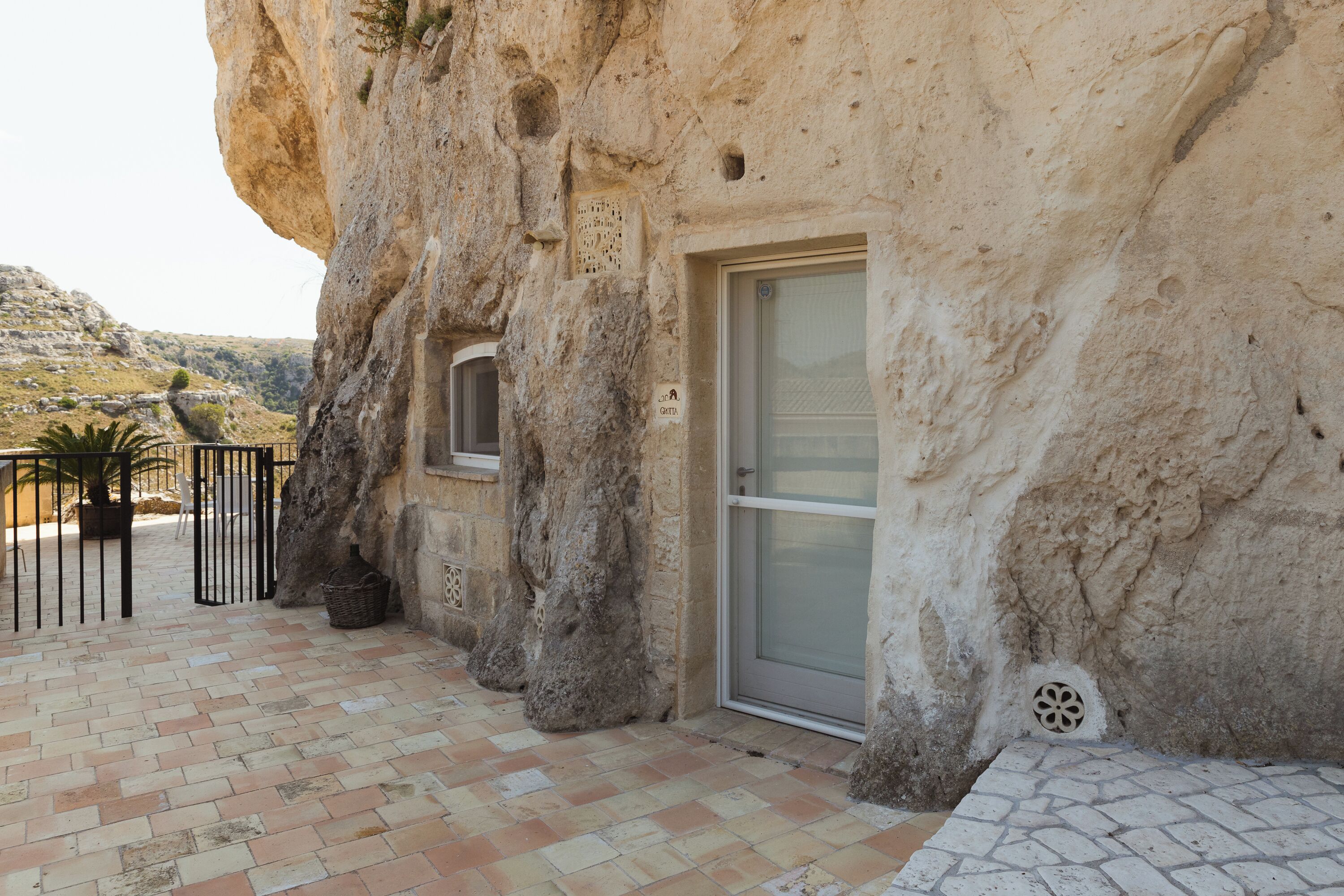 Deluxe Double Room, City View | Exterior detail