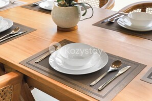 Dining room - Darani Villa by Kozystay - Ungasan (Ungasan)