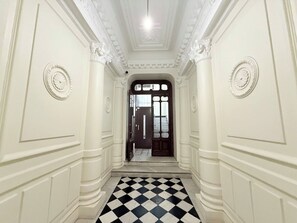 Interior - Ze Perfect Place - Centre - Durandy - 2 Bdrms - AC (Nice)