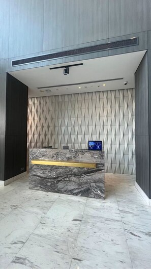 Lobby - Novotel JVT near Springs Souk Mall (Dubai)