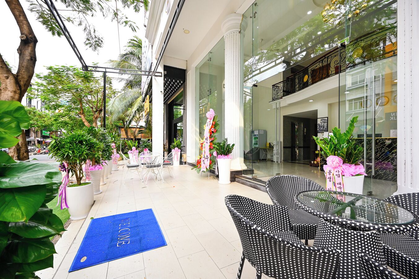 Fachada de la propiedad