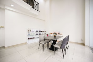 Reception - The Shilla Hotel - 신라호텔 (Thanh Pho Ho Chi Minh)
