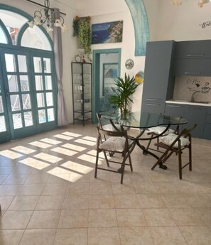 Dining - Casa Fiorellina: Positano ( Amalfi Coast ) (Positano)