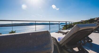 Luxury Villa Mihaela beachfront by Villas Guide