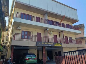 Habitación doble, balcón | Wifi gratis 