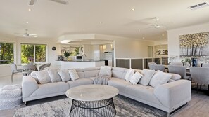 Smart TV - The Peninsula Panorama (Mount Martha)