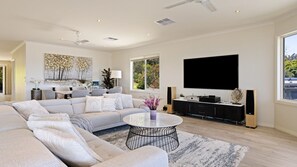 Smart TV