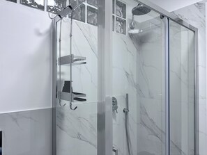 Bathroom - Sant Alessandro central new two-room apartment (Bergamo)