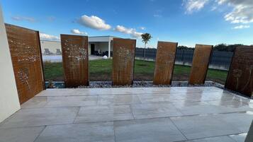 Enceinte de lâhĂ©bergement