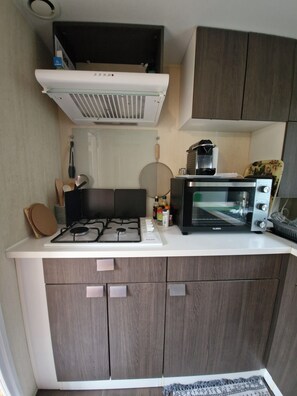 Microondas, horno y parrilla de estufa 