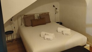1 makuuhuone, silitysrauta/-lauta, internet