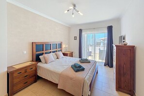 4 bedrooms, Internet, bed sheets - Casa Jokpa Mar - Villa near São Rafael Beach (Albufeira)