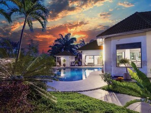 Pool - Villa Waree Minuten vom Meer und Strand entfernt by Interhome (Pattaya)