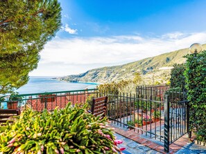Property grounds - Beautiful Seaview by Interhome (Ospedaletti)