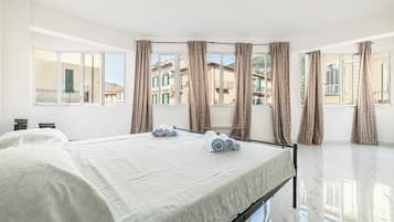 1 Schlafzimmer, Schreibtisch, Bügeleisen/Bügelbrett, Internetzugang