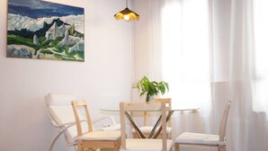 Luokittelematon kuva, 4 kautta 17, painike