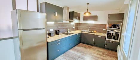 Køleskab, mikrobølgeovn, ovn, opvaskemaskine