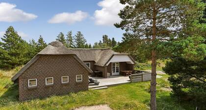 Cozy home in Blåvand with sauna