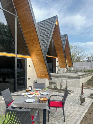 Deluxe-Villa, Gartenblick | Terrasse/Patio