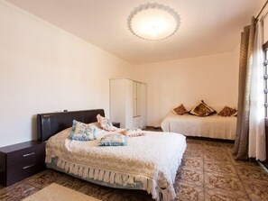 Internet - Terrassenhaus mit privatem Pool in Nazaré by Interhome (Famalicão)