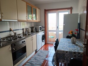 Fridge, microwave, oven, dishwasher - Petit Coin à la Plage by Interhome (Ponte de Vagos)