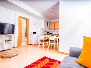Unclassified image, 2 of 28, button - Salzwerker-Wohnung by Interhome (Aveiro)
