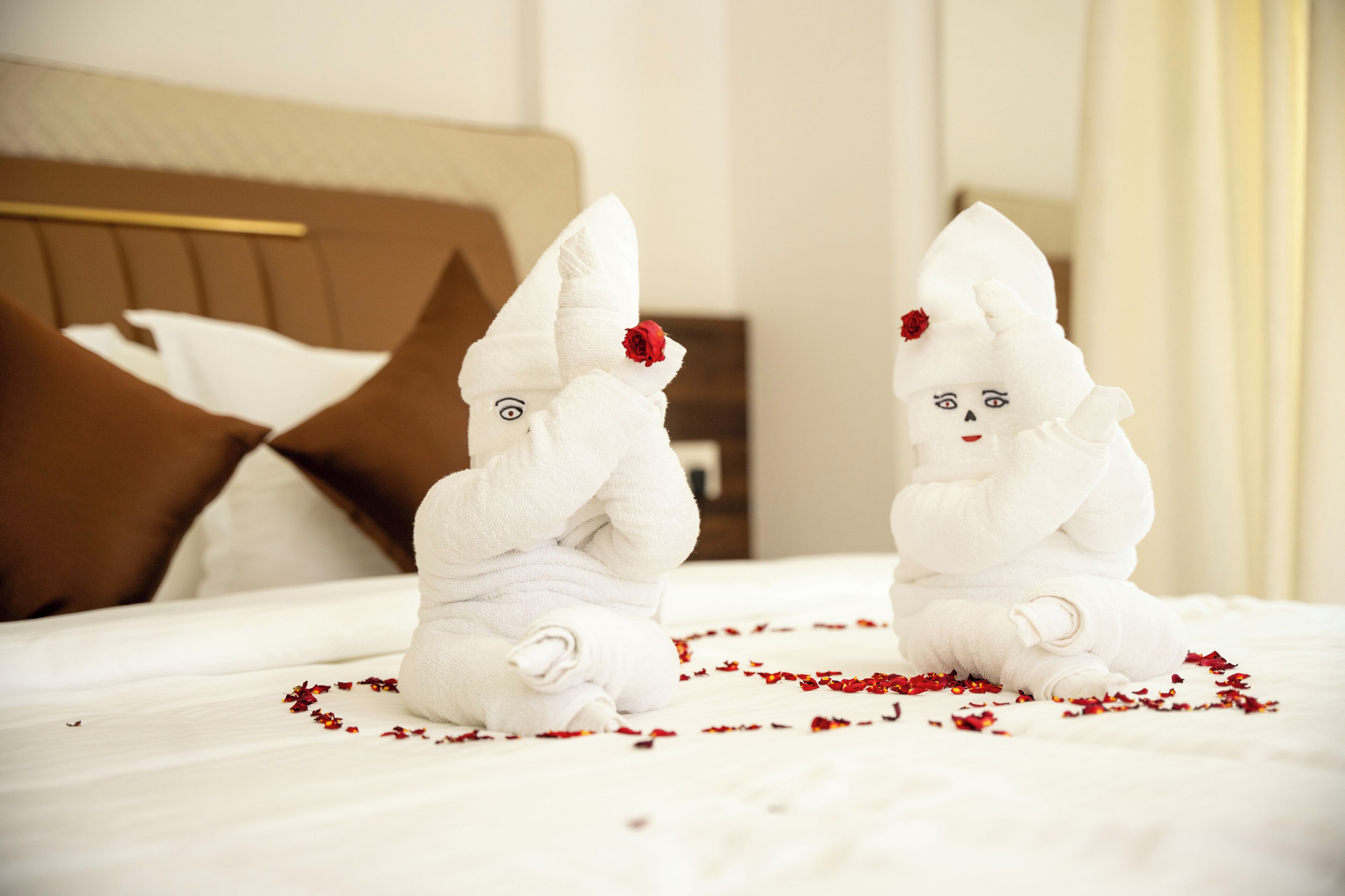 Double Room, Pool View | Iron/ironing board, free WiFi