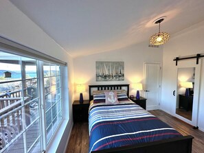 3 bedrooms, in-room safe, iron/ironing board, travel crib