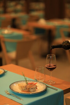 Restaurant - MAVİSU KEFALOS HOTEL (Gokceada)