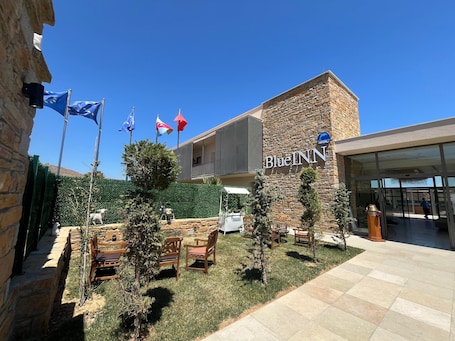 Fachada de la propiedad