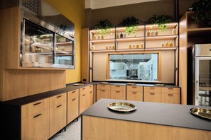 Free daily buffet breakfast  - Lucca Hostel & Rooms San Frediano (Lucca)