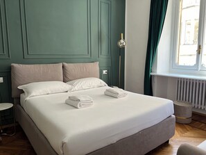 Triple Room | Iron/ironing board - Turin Central Suite (Turin)