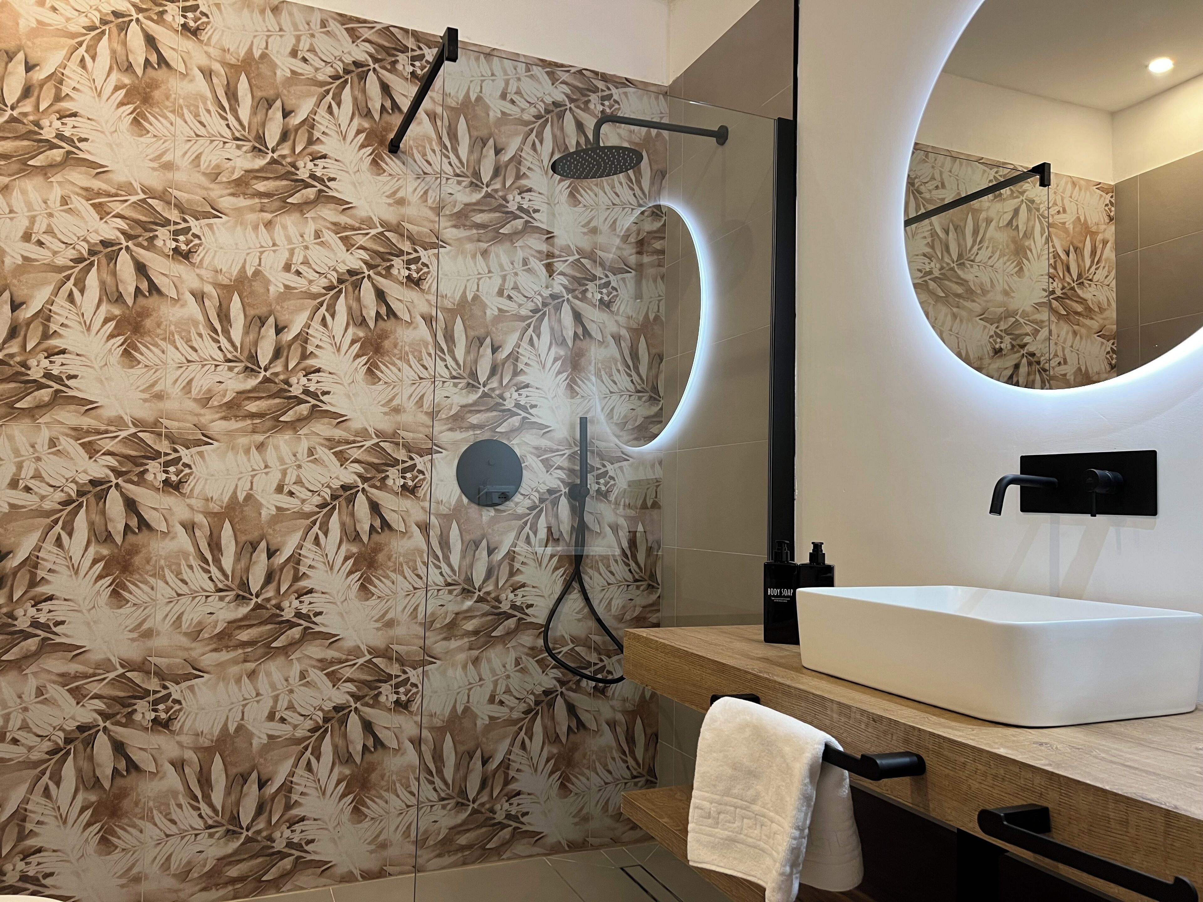 Doppelzimmer | Badezimmer | Dusche