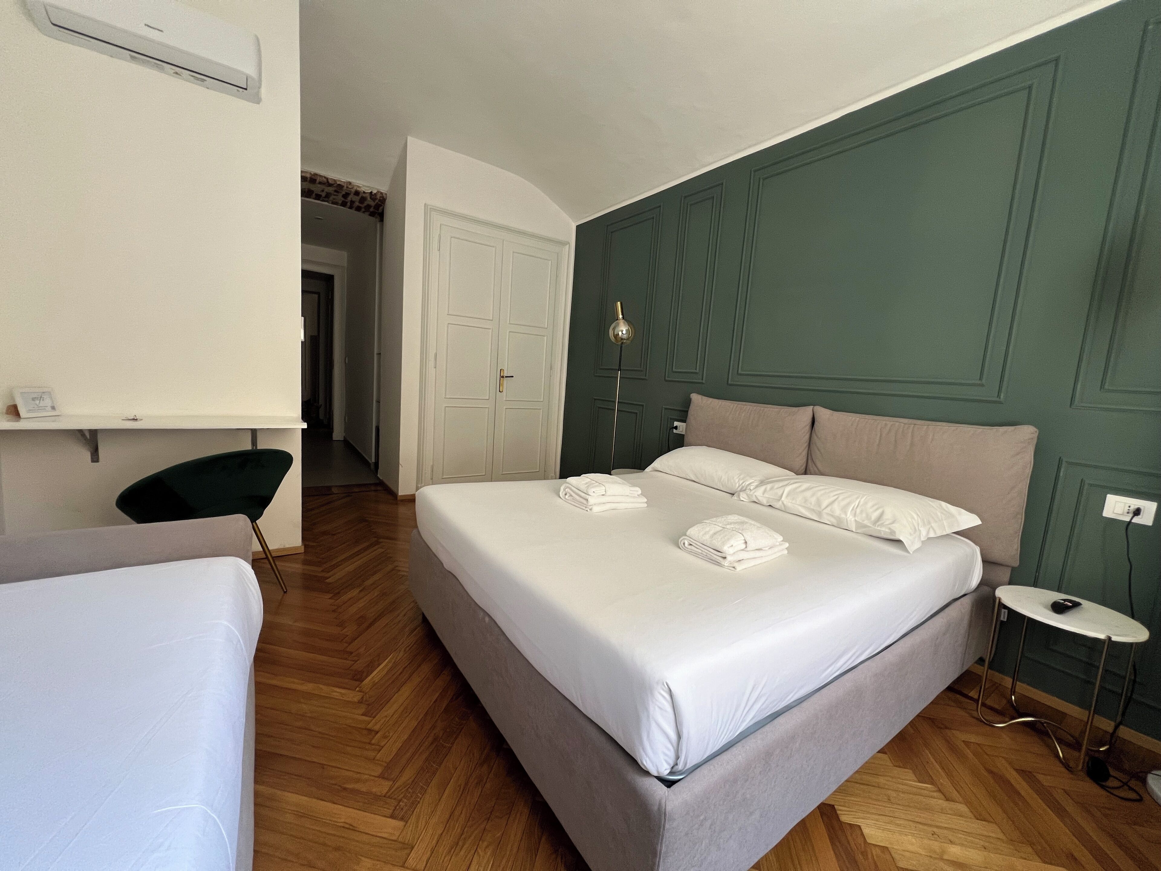 Dreibettzimmer | Bügeleisen/Bügelbrett