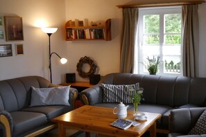 Smart TV, video games, books, stereo - Holiday home with 3 bedrooms (Nordstrand)