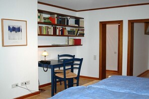 4 bedrooms, iron/ironing board, travel cot, free WiFi