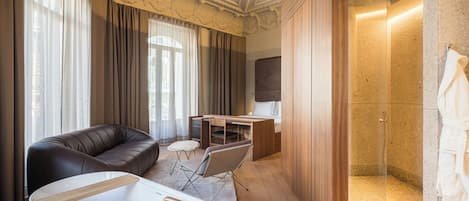 Suite Grand | Ropa de cama de alta calidad y minibar