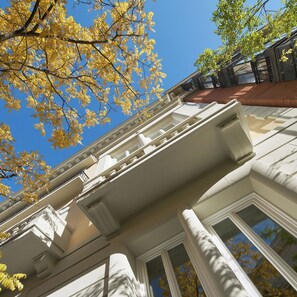 Front of property - Mercer Madrid  (Madrid)