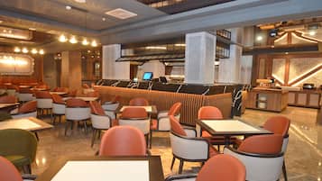 Breakfast, lunch and dinner served