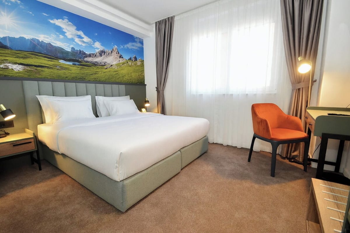 Sábanas de algodón egipcio, ropa de cama de alta calidad y minibar 
