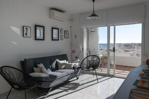 Smart TV - 2 Bedroom apartment in Roses with sea view (Rosas / Roses)