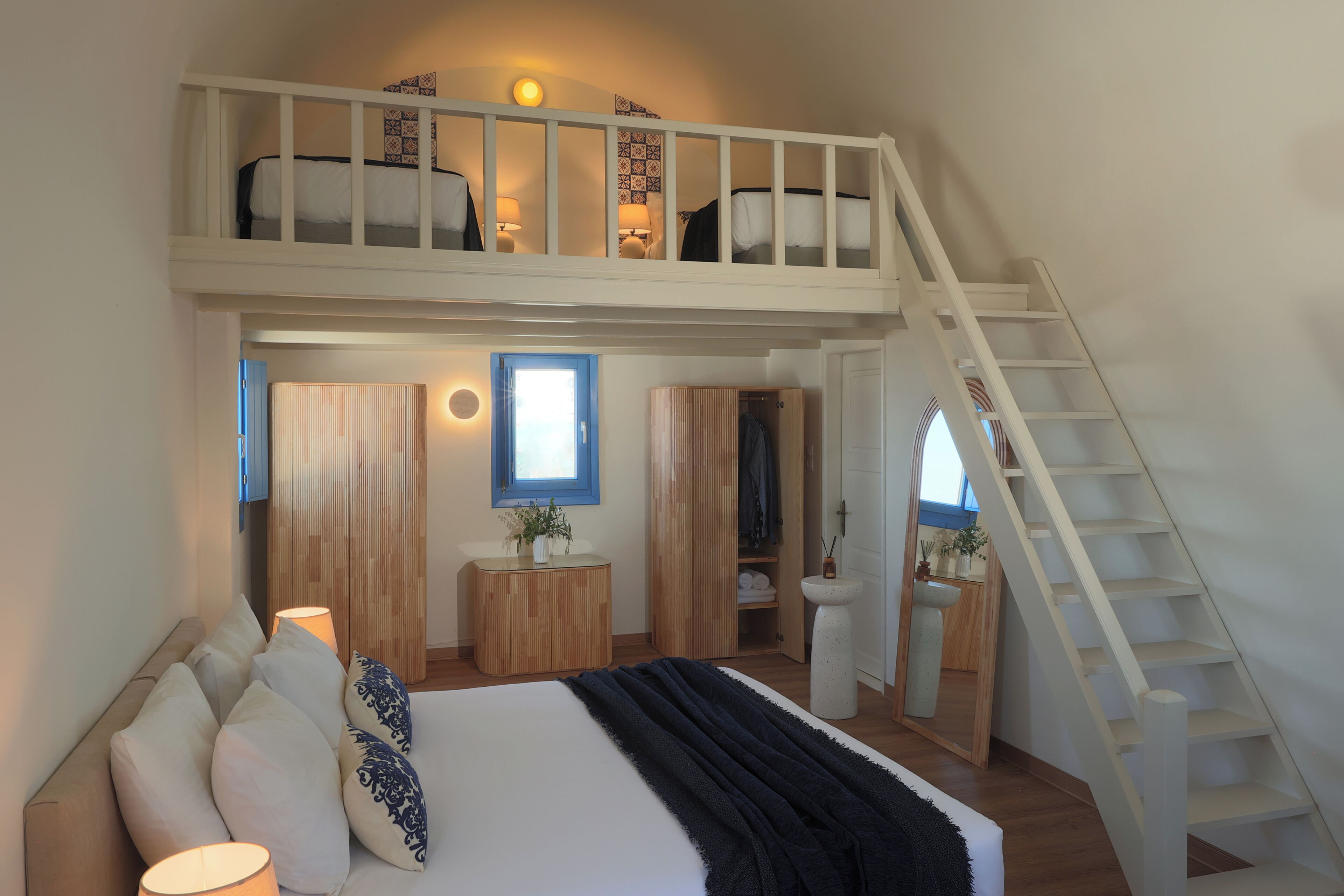 Familien-Suite, Meerblick | Allergikerbettwaren, Zimmersafe, Schreibtisch, Bügeleisen/Bügelbrett