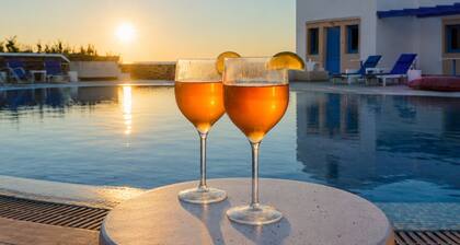 White Pearl Laokasti Suites
