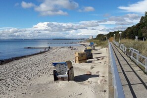 Beach - Holiday apartment with 2 bedrooms (Fehmarn  OT Meeschendorf)