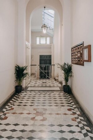 Interior entrance - imperial rhome guest house  (Roma)