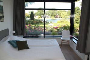 Cuna de viaje y wifi