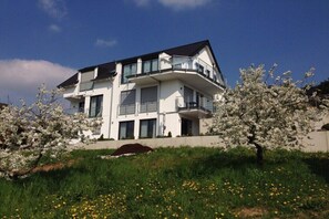 Exterior - Moselle Castle View, Koblenz / Dieblich (Dieblich)