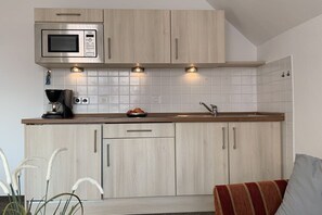 Fridge, stovetop - Westwind - House of Romanticism (Norderney)